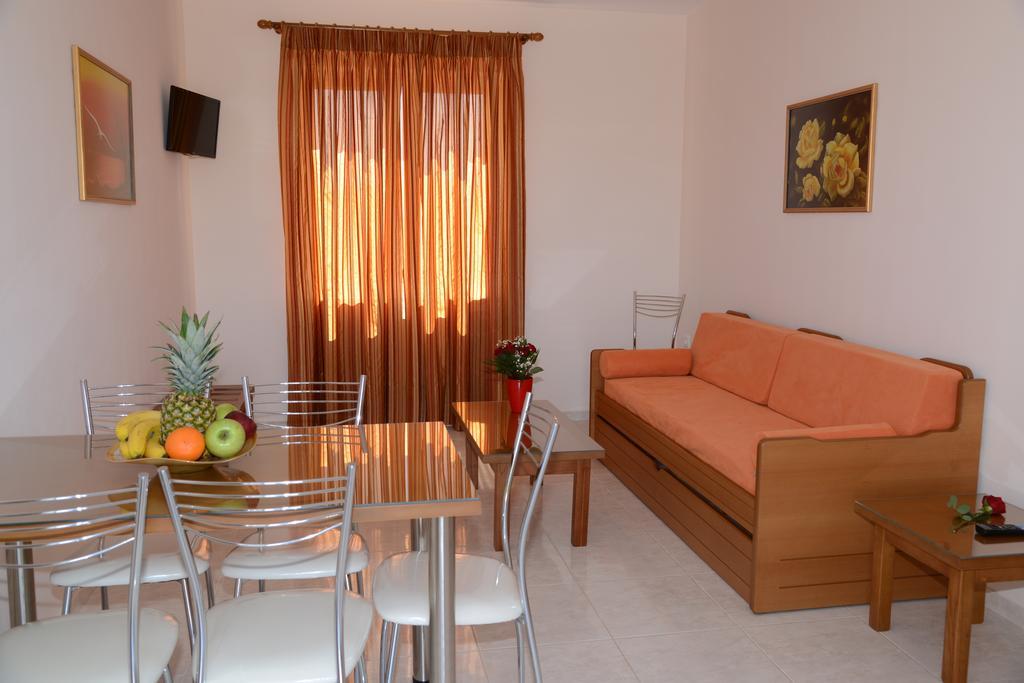 Maria'S Filoxenia Suites Drepano  Екстер'єр фото