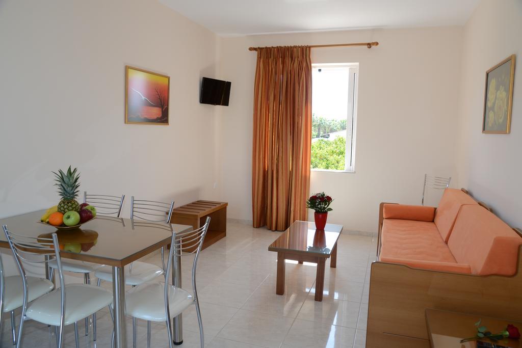 Maria'S Filoxenia Suites Drepano  Екстер'єр фото